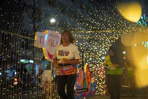 BIB: 919
                            <button type="button" onclick="openModal(21750387)" class="btn btn-primary btn-sm float-right btn-popup" data-toggle="modal" data-target=".modal-high-quality">
                        <i class="fas fa-shopping-cart"></i> Add to Cart
                    </button>
                                            <button type="button" onclick="isThisMe(21750387, true)" class="btn btn-success btn-sm float-right btn-popup btn-isme hidden" data-toggle="tooltip" data-placement="bottom" title="นี่คือรูปของคุณใช่ไหม คลิกที่นี่เพื่อเอาเข้าอัลบั้ม">
                        <i class="fas fa-plus"></i> Add to album
                    </button>
                    <button type="button" onclick="isThisMe(21750387, false)" class="btn btn-warning btn-sm float-right btn-popup btn-isnotme hidden">
                        <i class="fas fa-ban"></i> Remove from album
                    </button>